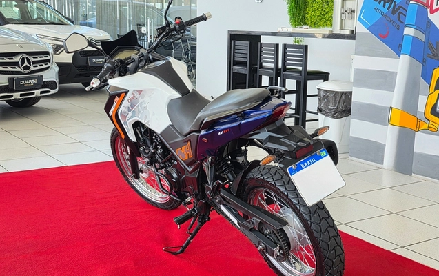 imagem-https://www.socarrao.com.br/sc-vehicle-images-prod/1010308/1776357233218-MDAzLmpwZw.jpg