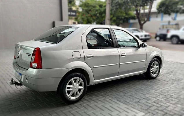 imagem-https://www.socarrao.com.br/sc-vehicle-images-prod/1010321/1776357748953-7999329_6_B_280fad5d2d.jpeg