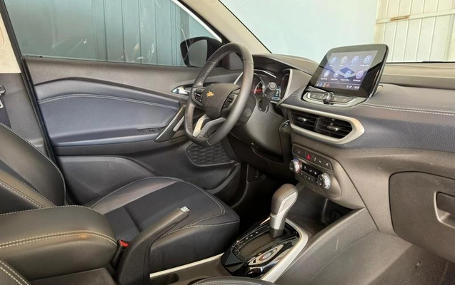 imagem-https://www.socarrao.com.br/sc-vehicle-images-prod/1010369/1780677015019-7999405_23_B_5cc2d9931b.jpeg