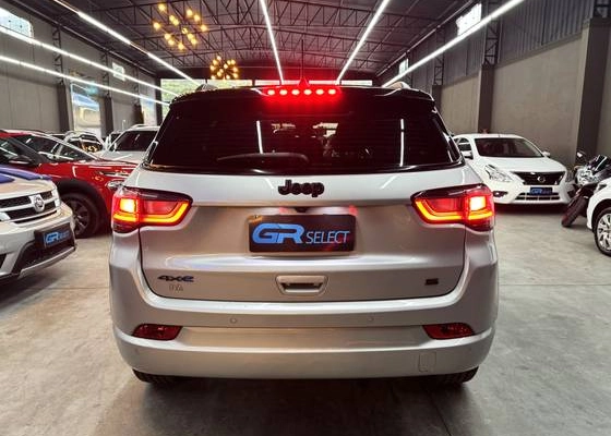 imagem-https://www.socarrao.com.br/sc-vehicle-images-prod/1010434/1776360650710-003_37eed46d1612323b1cecda2d0fd1a093.jpg