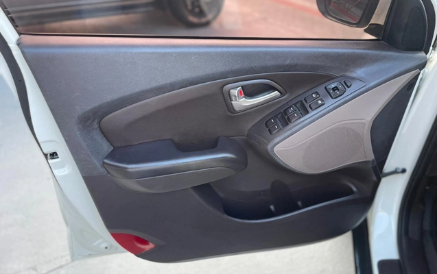 imagem-https://www.socarrao.com.br/sc-vehicle-images-prod/1010516/1776362770829-67aa46adb2ae4d3089419ef612d29546_1776362683043.jpeg