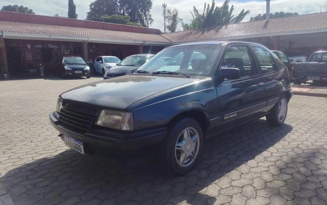 imagem-https://www.socarrao.com.br/sc-vehicle-images-prod/1010576/1786113490079-7743501_15_B_12a5035902.jpeg