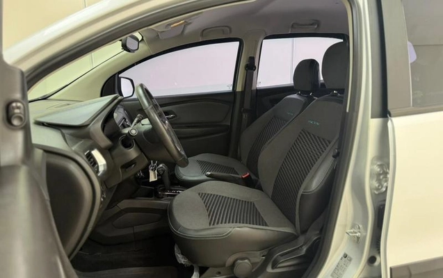 imagem-https://www.socarrao.com.br/sc-vehicle-images-prod/1010700/1784232876778-8000110_11_B_5adfab8800.jpeg