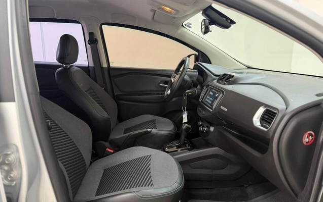 imagem-https://www.socarrao.com.br/sc-vehicle-images-prod/1010700/1784232876781-8000110_14_B_0ee3b4d4ae.jpeg