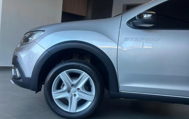 imagem-https://www.socarrao.com.br/sc-vehicle-images-prod/1010776/1779479608400-7992235_0_B_1c4cf2a697.jpeg
