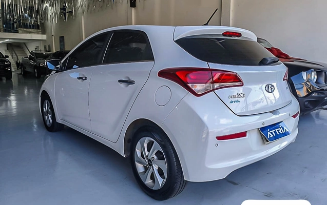 imagem-https://www.socarrao.com.br/sc-vehicle-images-prod/1010789/1776432728006-b0dcc761-aa6c-4c8c-a1ee-6b90e75b0502.jpg
