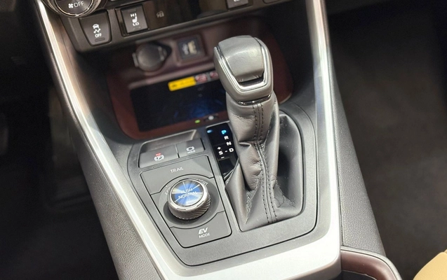 imagem-https://www.socarrao.com.br/sc-vehicle-images-prod/1010903/1776367609853-VE9ZT1RBIFJBVjQgMi41IFNYIENPTk5FQ1QgNHg0IEjDjUJSSURPIC0gMjAyNCAtIEFaVUwgLSBSWVc4RjU1ICgyMCkuanBn.jpg