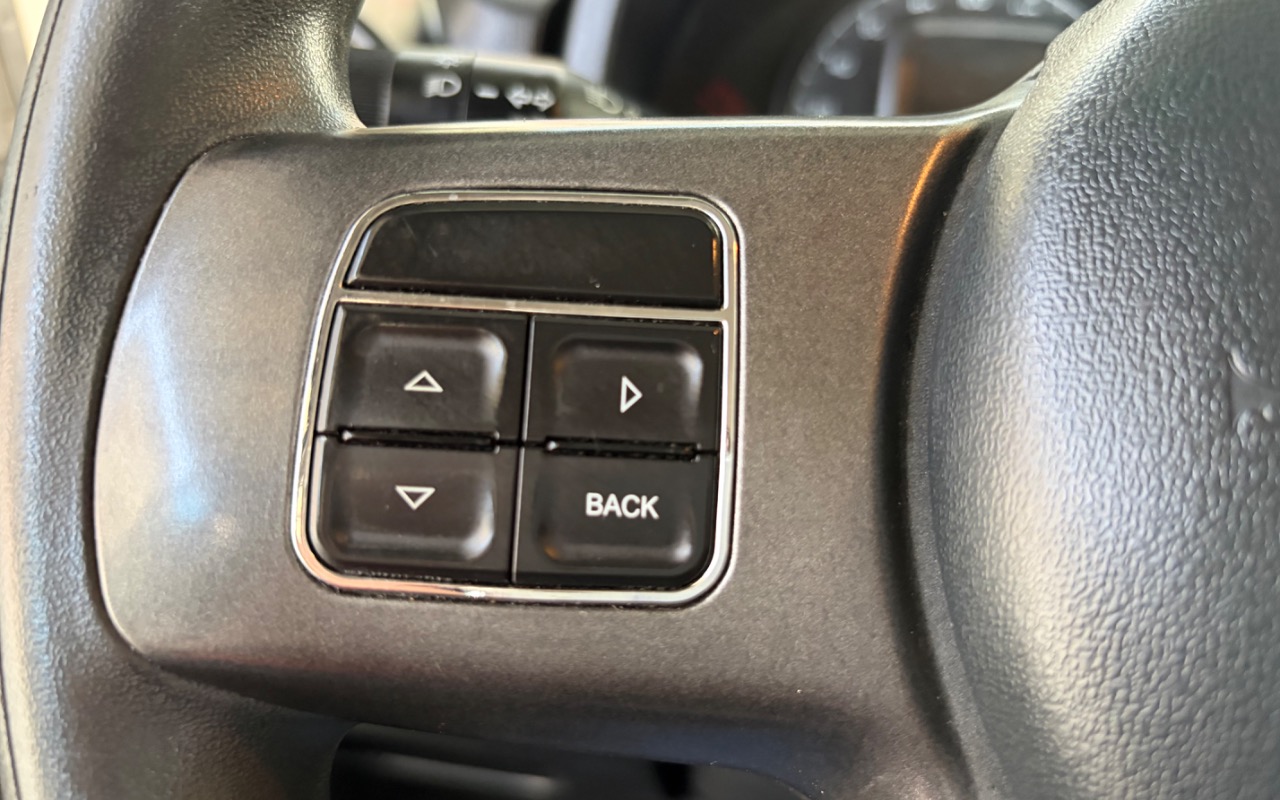 imagem-https://www.socarrao.com.br/sc-vehicle-images-prod/1010917/1776367758131-SU1HXzAyODUuanBlZw.jpeg