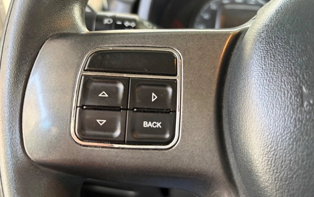 imagem-https://www.socarrao.com.br/sc-vehicle-images-prod/1010917/1776367758131-SU1HXzAyODUuanBlZw.jpeg
