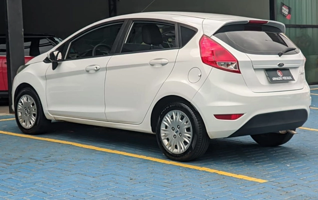 imagem-https://www.socarrao.com.br/sc-vehicle-images-prod/1010928/1788448618344-gb-90dd647.jpeg