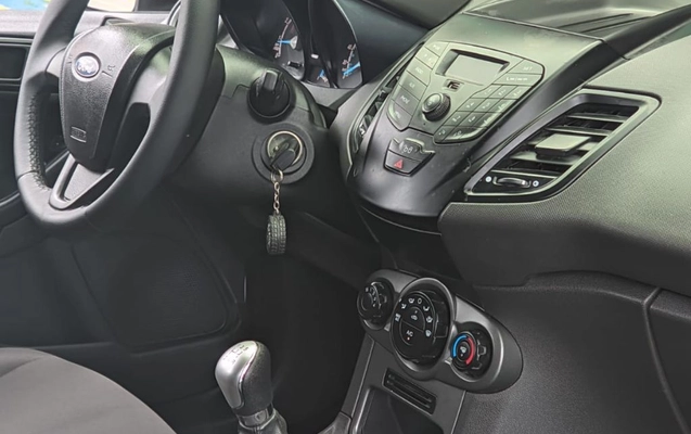 imagem-https://www.socarrao.com.br/sc-vehicle-images-prod/1010928/1788448618347-gb-3b99fe8.jpeg