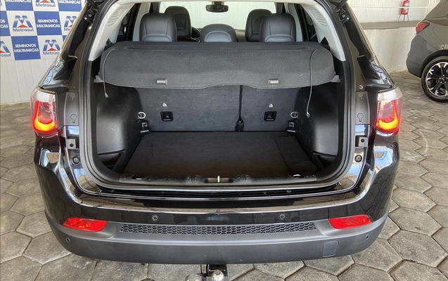 imagem-https://www.socarrao.com.br/sc-vehicle-images-prod/1010947/1790862498594-53bc3434-44ee-4ef8-a499-2a5af240e9e320260305165332.jpeg