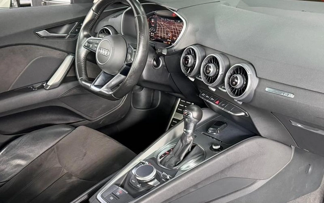 imagem-https://www.socarrao.com.br/sc-vehicle-images-prod/1011041/1776453745555-8000725_9_B_5f79a4e05a.jpeg