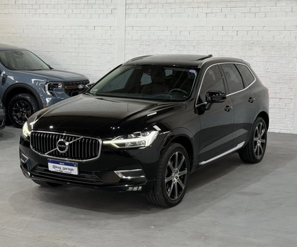 Volvo XC60 2019 Preto — foto 1 de 3