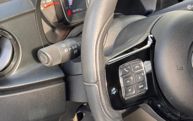 imagem-https://www.socarrao.com.br/sc-vehicle-images-prod/1011057/1776369881965-V2hhdHNBcHAgSW1hZ2UgMjAyNi0wNC0xNiBhdCAxNS41MS4yNS5qcGVn.jpeg