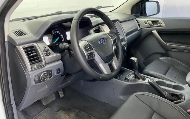 imagem-https://www.socarrao.com.br/sc-vehicle-images-prod/1011266/1785248222131-8000878_1_B_f723c6d0b4.jpeg