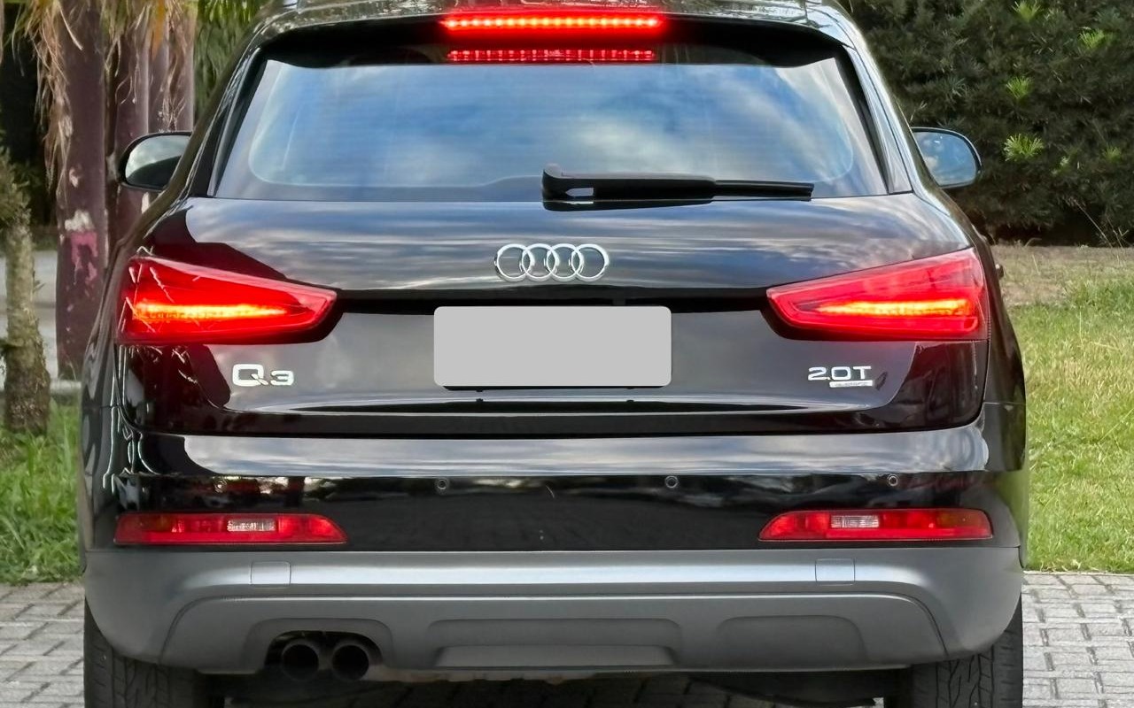 imagem-https://www.socarrao.com.br/sc-vehicle-images-prod/1011295/1776443440336-NmYwOTI0MDQtNjM2My00MWY5LWJlMGYtMzQzMDdlNGIwN2VlLmpwZw.jpg