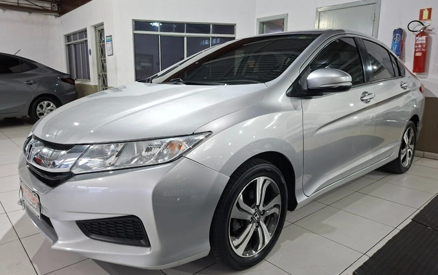 imagem-https://www.socarrao.com.br/sc-vehicle-images-prod/1011459/1776384837596-MS5qcGc.jpg
