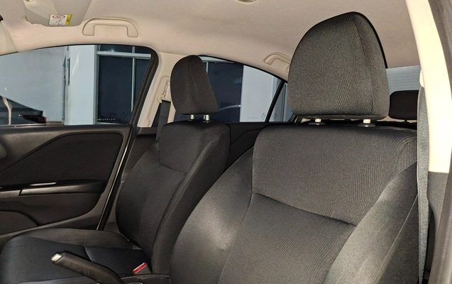 imagem-https://www.socarrao.com.br/sc-vehicle-images-prod/1011459/1776384838167-OC5qcGc.jpg