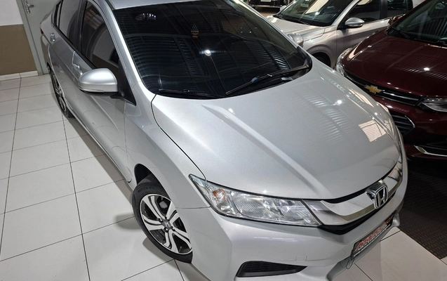 imagem-https://www.socarrao.com.br/sc-vehicle-images-prod/1011459/1776384839200-MjEuanBn.jpg