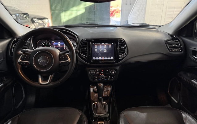 imagem-https://www.socarrao.com.br/sc-vehicle-images-prod/1011463/1776886645400-vehicle_image_1776886530_8b342308bd11c6b867593e5811c92c3b.jpeg