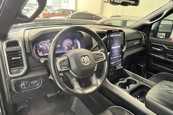 imagem-https://www.socarrao.com.br/sc-vehicle-images-prod/1012062/1784301508350-8001698_19_B_1e8431ce9e.jpeg