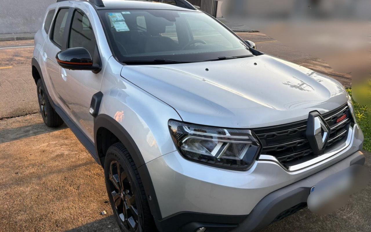 Renault Duster Iconic Plus 1.3 TB 16V Flex Aut. na cor Prata em Pinhais / PR - 1012089