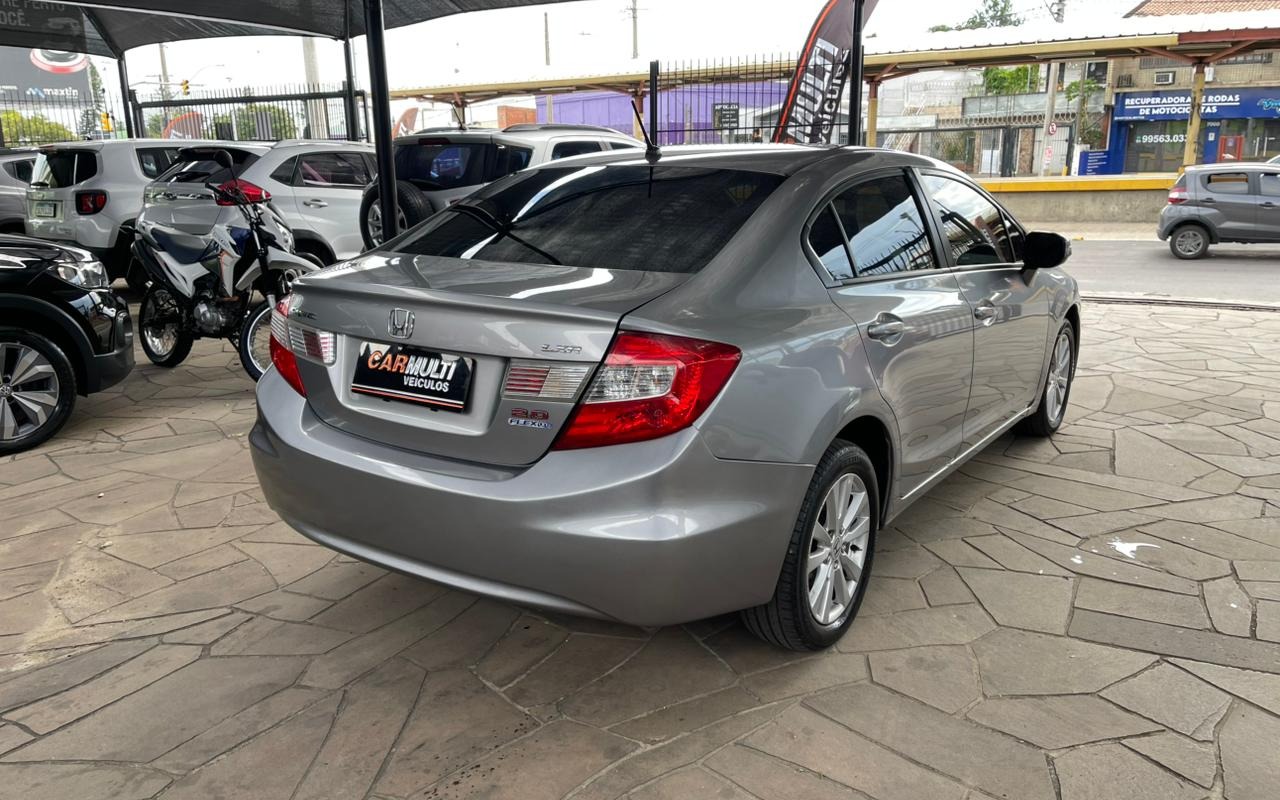 imagem-https://www.socarrao.com.br/sc-vehicle-images-prod/1012676/1776435778608-V2hhdHNBcHAgSW1hZ2UgMjAyNi0wNC0xNiBhdCAxNC4wMS4zMiAoMSkuanBlZw.jpeg