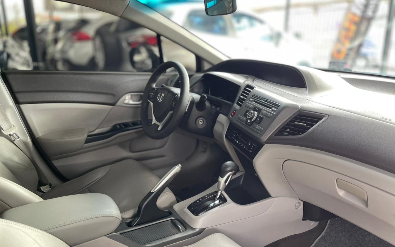 imagem-https://www.socarrao.com.br/sc-vehicle-images-prod/1012676/1776435778715-V2hhdHNBcHAgSW1hZ2UgMjAyNi0wNC0xNiBhdCAxNC4wMS4zMy5qcGVn.jpeg