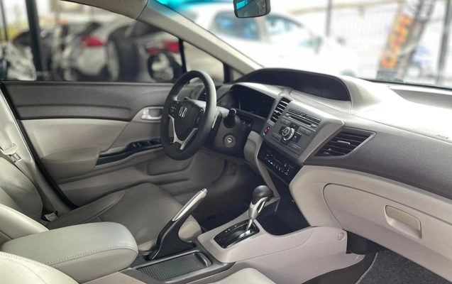 imagem-https://www.socarrao.com.br/sc-vehicle-images-prod/1012676/1776435778715-V2hhdHNBcHAgSW1hZ2UgMjAyNi0wNC0xNiBhdCAxNC4wMS4zMy5qcGVn.jpeg