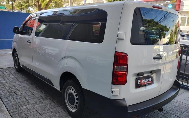 imagem-https://www.socarrao.com.br/sc-vehicle-images-prod/1013004/1777029952557-8002353_7_B_2d91306200.jpeg