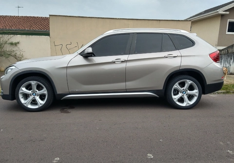 Bmw X1 2014 Prata — foto 1 de 3