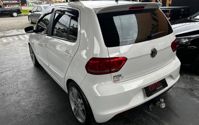 imagem-https://www.socarrao.com.br/sc-vehicle-images-prod/1013321/1789754920100-K3X8okHXTcoAft7QAwPPzPn4VHjEzuiV.jpg