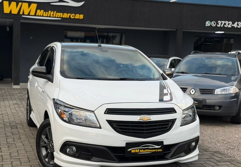 Chevrolet Onix 2015 Branco — foto 1 de 3