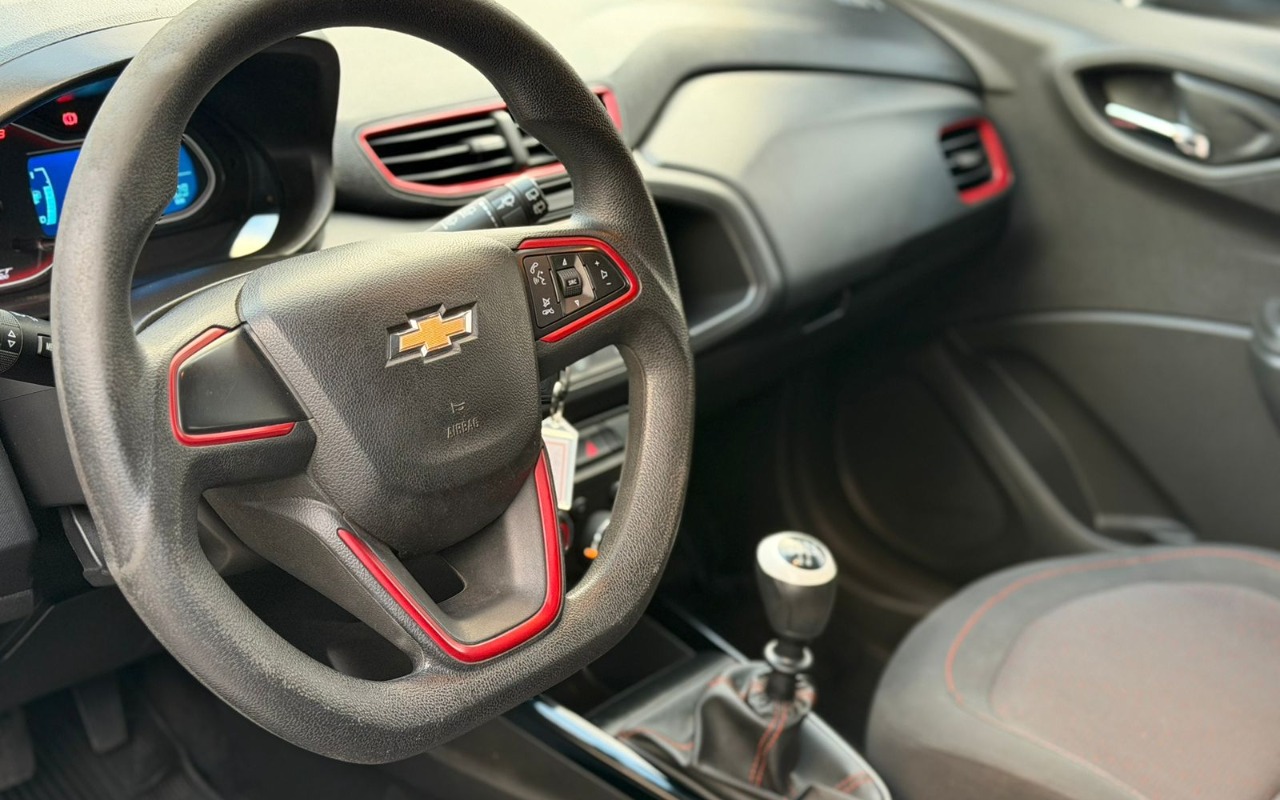 imagem-https://www.socarrao.com.br/sc-vehicle-images-prod/1013327/1776439925787-V2hhdHNBcHAgSW1hZ2UgMjAyNi0wNC0xNiBhdCAxNy4zNS41MyAoMikuanBlZw.jpeg