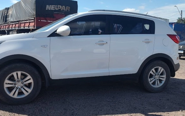 imagem-https://www.socarrao.com.br/sc-vehicle-images-prod/1013590/1776443946016-SU1HXzIwMjYwNDE2XzE0Mzk1ODIyM19IRFIuanBn.jpg
