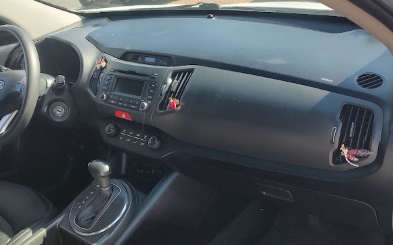 imagem-https://www.socarrao.com.br/sc-vehicle-images-prod/1013590/1776443946692-SU1HXzIwMjYwNDE2XzE0NDA1NjQ3NF9IRFIuanBn.jpg