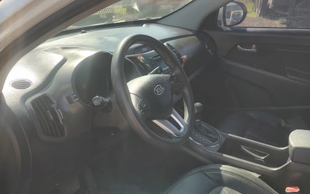 imagem-https://www.socarrao.com.br/sc-vehicle-images-prod/1013590/1776443946986-SU1HXzIwMjYwNDE2XzE0NDEyMjgxNV9IRFIuanBn.jpg