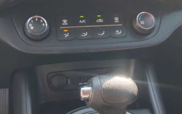 imagem-https://www.socarrao.com.br/sc-vehicle-images-prod/1013590/1776443947356-SU1HXzIwMjYwNDE2XzE0NDIzNjEwMF9IRFIuanBn.jpg