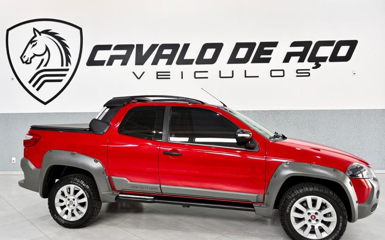 Fiat Strada Adv.1.8 16V Dualogic Flex CD na cor Vermelho em Ponta Grossa / PR - 1013774