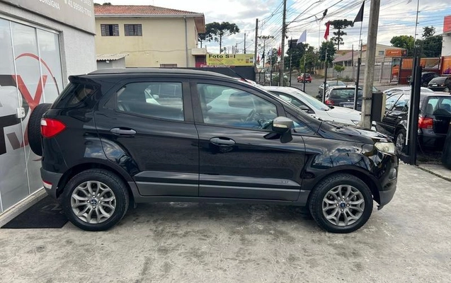 imagem-https://www.socarrao.com.br/sc-vehicle-images-prod/1014013/1790885998017-7772950_7_B_d73cf2b20b.jpeg