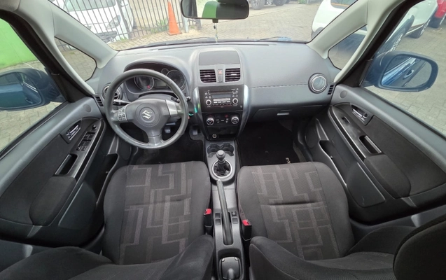 imagem-https://www.socarrao.com.br/sc-vehicle-images-prod/1014191/1788459971995-yZDMfQXHeUELycJCWbpyLhE4WVVtQaqZ.jpg