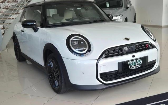 imagem-https://www.socarrao.com.br/sc-vehicle-images-prod/1014289/1787857037552-7992864_2_B_46195c7735.jpeg