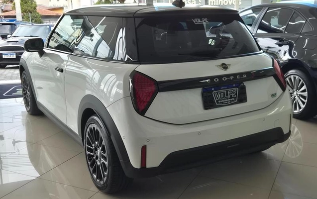 imagem-https://www.socarrao.com.br/sc-vehicle-images-prod/1014289/1787857037558-7992864_5_B_9fe20bd25f.jpeg