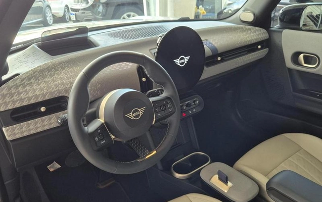 imagem-https://www.socarrao.com.br/sc-vehicle-images-prod/1014289/1787857037560-7992864_6_B_97593f0390.jpeg