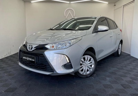 Toyota Yaris 2025 Prata — foto 1 de 3