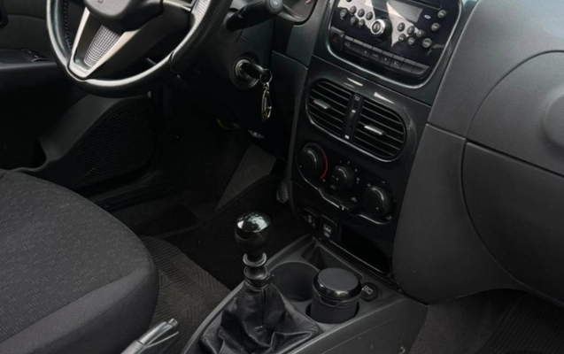 imagem-https://www.socarrao.com.br/sc-vehicle-images-prod/1014848/1786124058691-zS8gbz9WZSCShq9N5IqBtu5uUaX2LVva.jpg