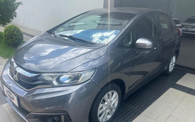 imagem-https://www.socarrao.com.br/sc-vehicle-images-prod/1014961/1788437872967-8005619_1_B_5b7cf60ddc.jpeg