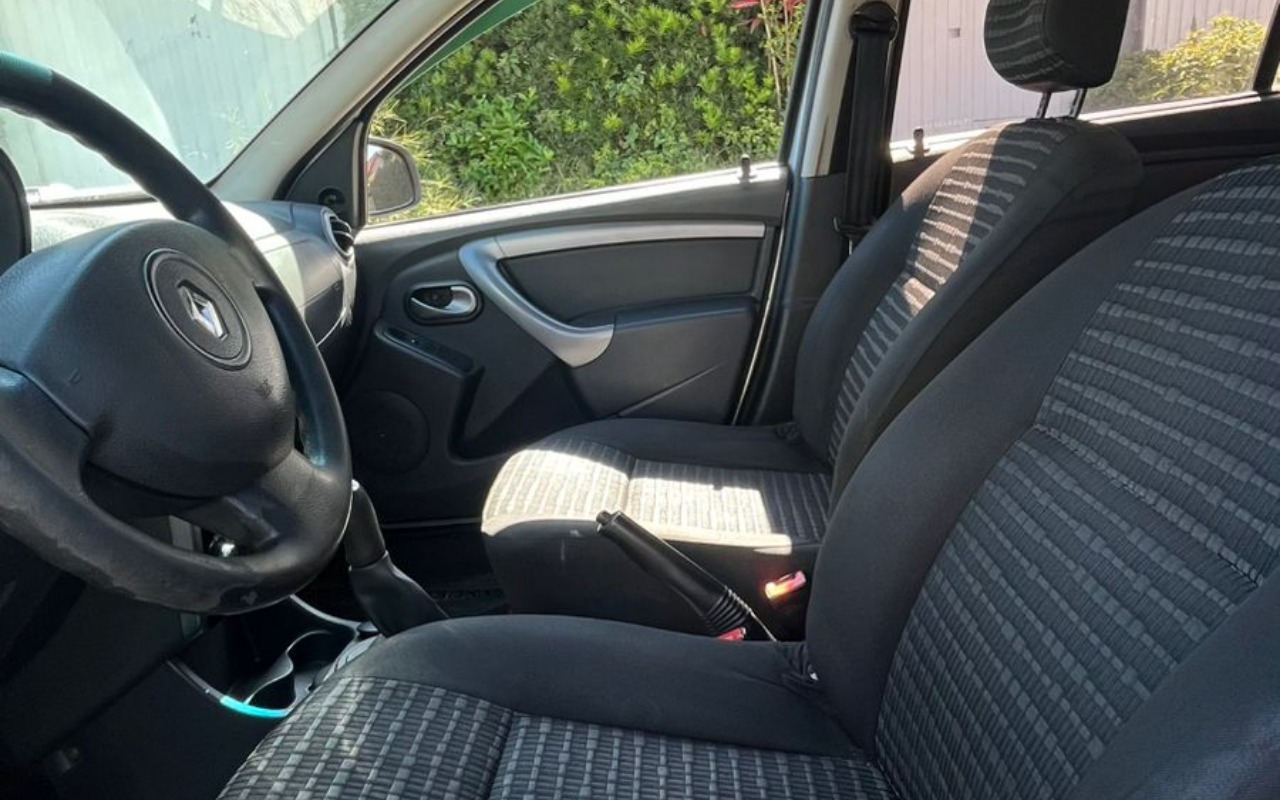 imagem-https://www.socarrao.com.br/sc-vehicle-images-prod/1015077/1776469307260-V2hhdHNBcHAgSW1hZ2UgMjAyNi0wNC0xNyBhdCAyMC4zOS40MC5qcGVn.jpeg
