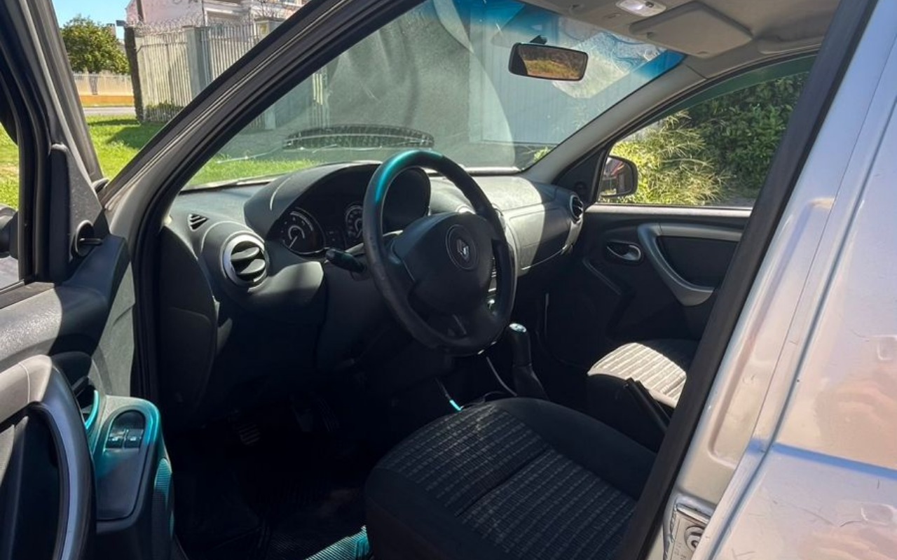 imagem-https://www.socarrao.com.br/sc-vehicle-images-prod/1015077/1776469307780-V2hhdHNBcHAgSW1hZ2UgMjAyNi0wNC0xNyBhdCAyMC4zOS40MCAoMSkuanBlZw.jpeg